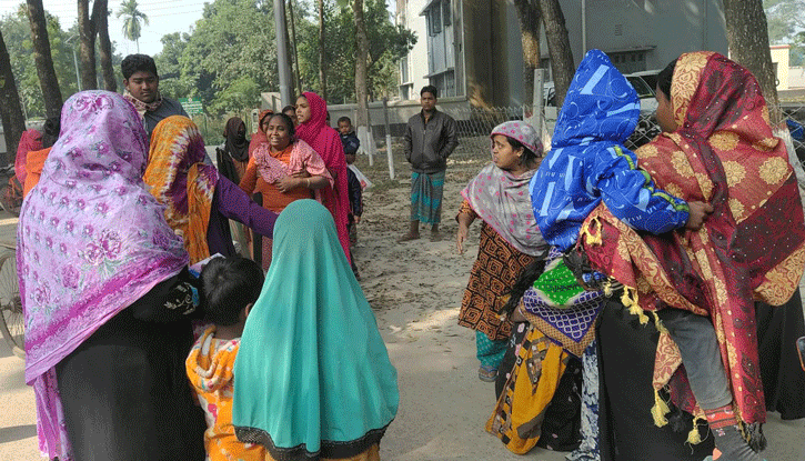 বড়াইগ্রামে নসিমন উল্টে চালক নিহত